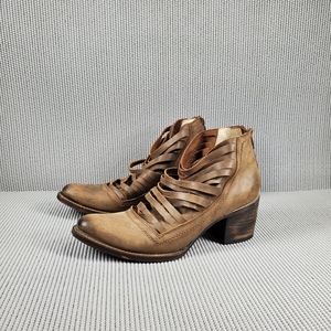 Freebird By Steven Sabra Booties 